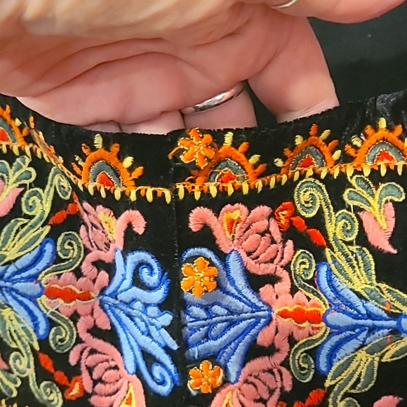 HANDMADE~UPCYCLED by ☆OKDco. VELVETEEN EMBROIDERED PARTY TOP!❤️SZ-MED - Picture 7 of 14